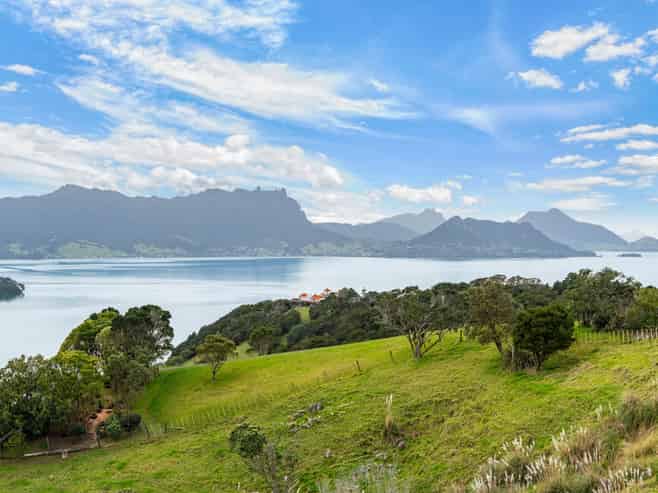 71-71 Manganese Point Road, Tamaterau