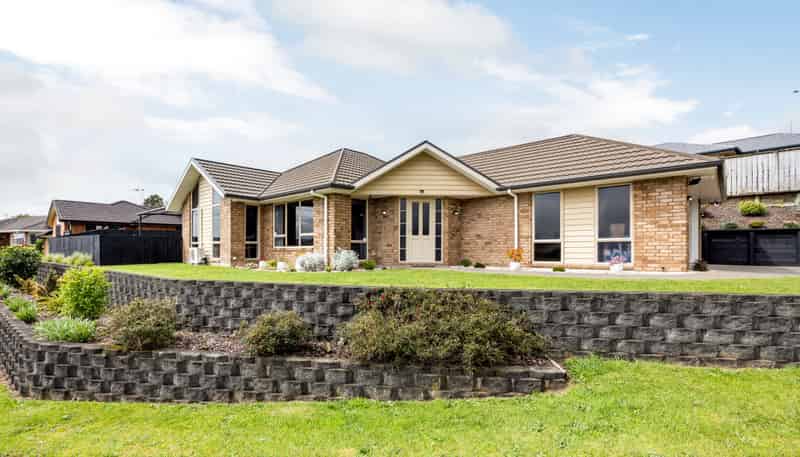 4 Everton Place, Grandview Heights