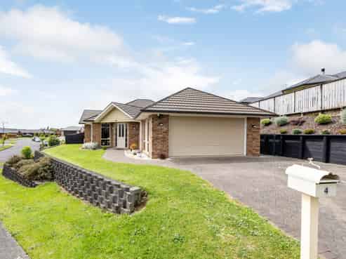 4 Everton Place, Grandview Heights