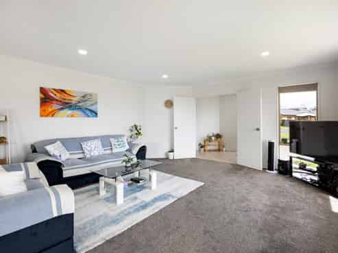 4 Everton Place, Grandview Heights