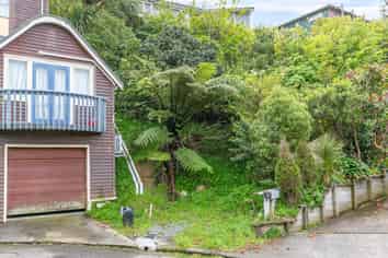 6 Sandhurst Way, Crofton Downs