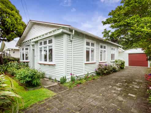 18 Moa Street, Alicetown