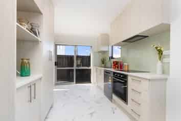 92B Luke Street East, Otahuhu