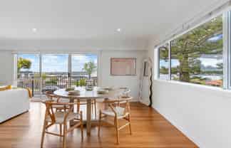 2/104 Sylvan Avenue, Northcote