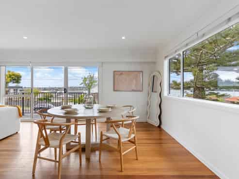 2/104 Sylvan Avenue, Northcote