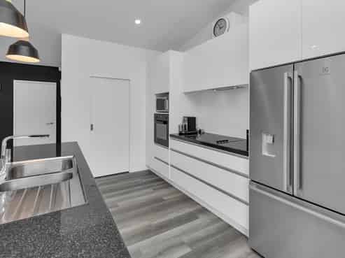 11 Waitemata Drive, One Tree Point