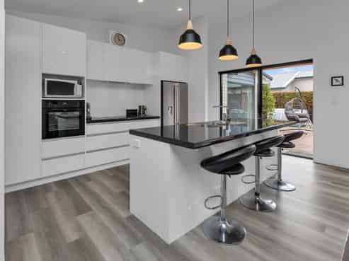 11 Waitemata Drive, One Tree Point