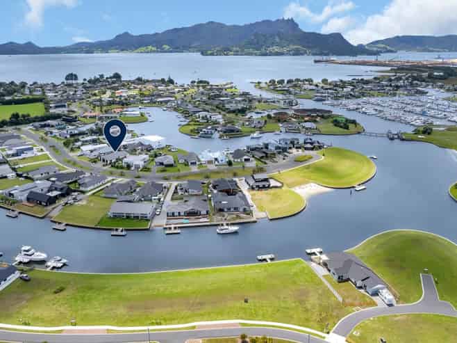 11 Waitemata Drive, One Tree Point