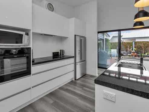 11 Waitemata Drive, One Tree Point