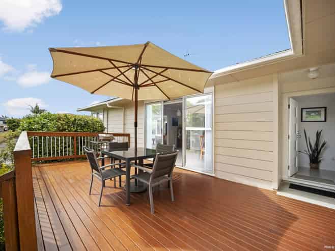 15  Allington Road, Massey