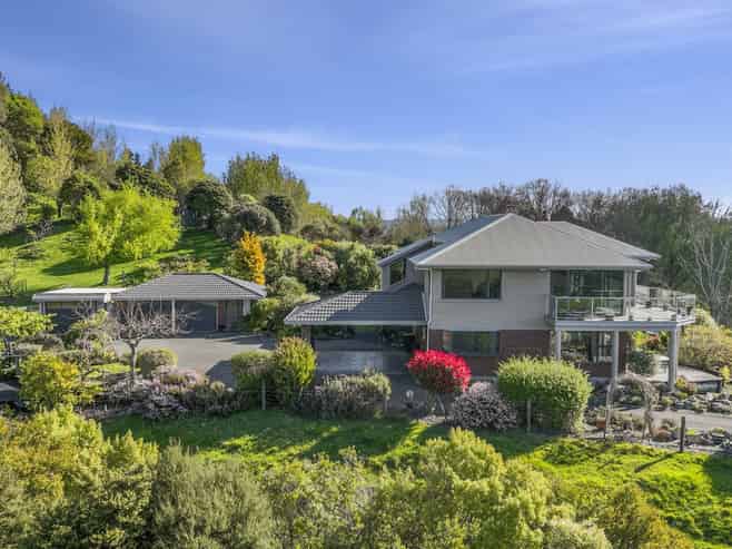 583 Hill Street South, Hope