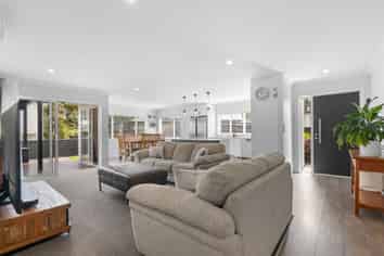 13 Barrels Close, Kumeu