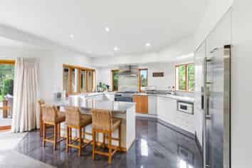 247 Collins Road, Lincoln