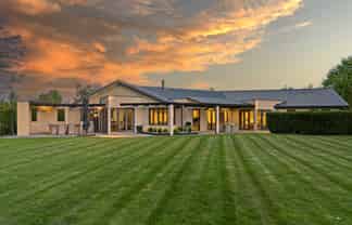 247 Collins Road, Lincoln