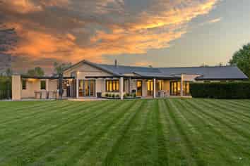 247 Collins Road, Lincoln