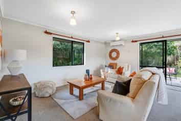42 Savoy Road, Orewa