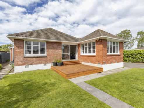 4 Allison Place, Shirley