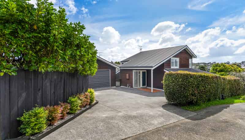 72C Pupuke Road, Hillcrest