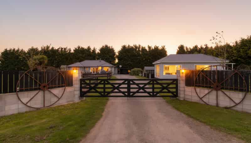 664 Depot Road, Oxford