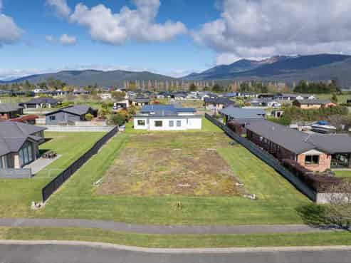 25 Acheron Way, Te Anau