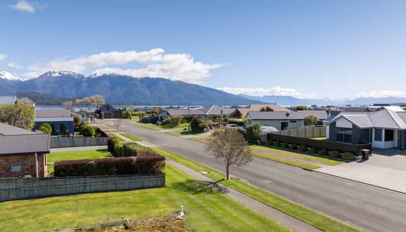 25 Acheron Way, Te Anau