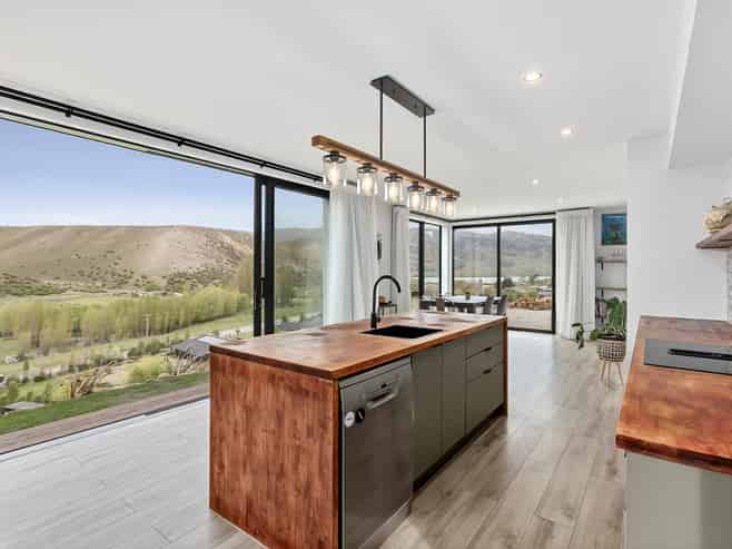 2 Judare Drive, Cromwell