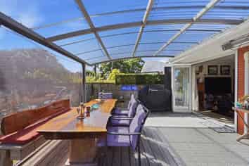 42 Waratah Street, Matua