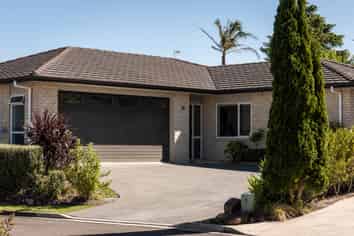 14 Riverside Place, Katikati