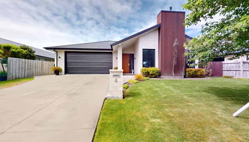 4 Avalon Grove, Netherby