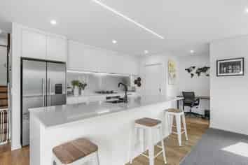 168 Endeavour Drive, Whitby