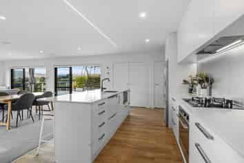 168 Endeavour Drive, Whitby