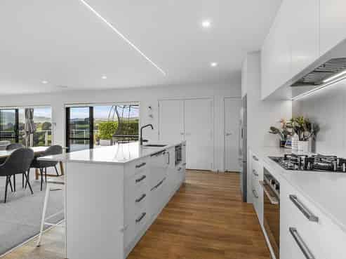 168 Endeavour Drive, Whitby