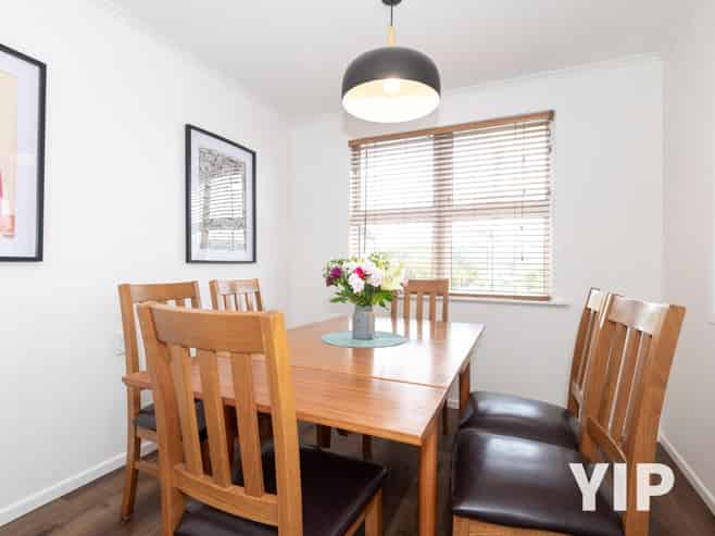 7 Catherine Crescent, Paparangi