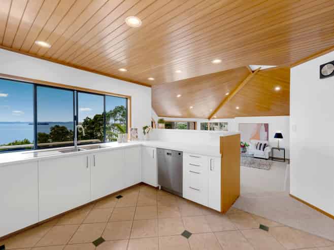 16 Tainui Road, Cockle Bay