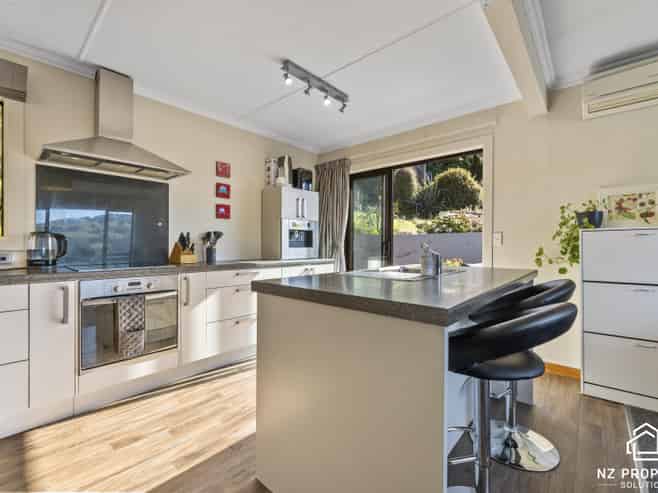 23 Rotoiti Street, Maia