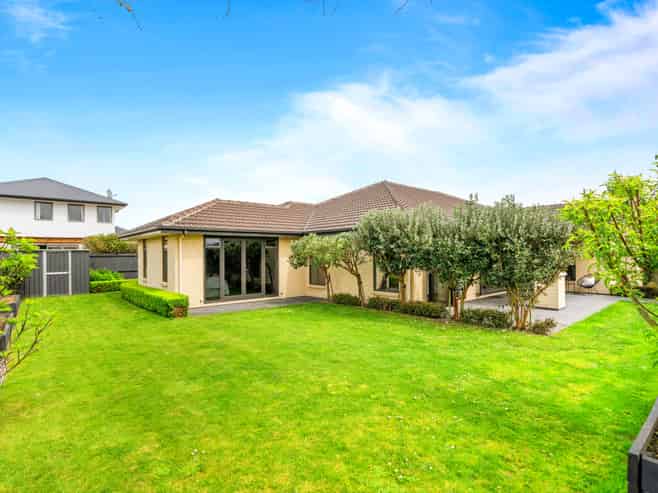 6 Jacques Way, Yaldhurst