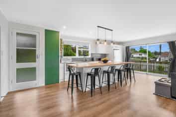 14 View Street, Maungaturoto