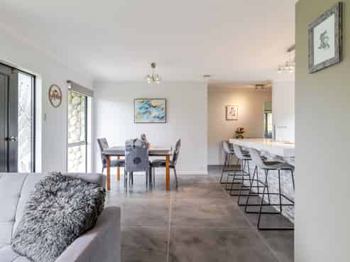 235D Watershed Road, Bunnythorpe