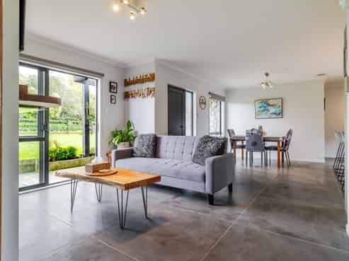 235D Watershed Road, Bunnythorpe