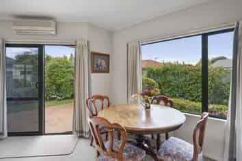 5 Ebury Mews, Taradale