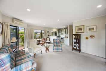 5 Ebury Mews, Taradale