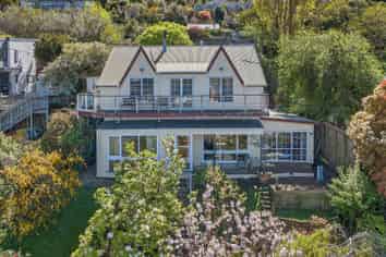 12 Cunningham Terrace, Lyttelton