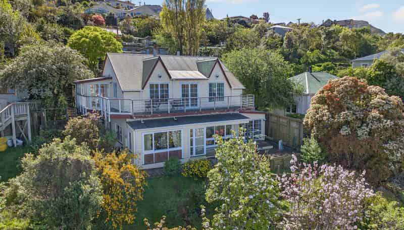 12 Cunningham Terrace, Lyttelton