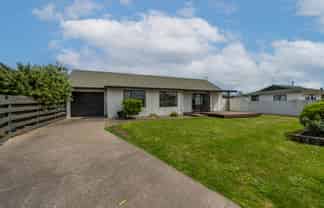 51 Spriggs Crescent, Greenmeadows