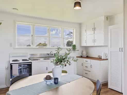 260 Main North Road, Waitara