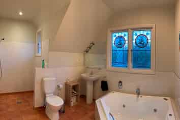 Room 3, 27 Pitt Street, North Dunedin