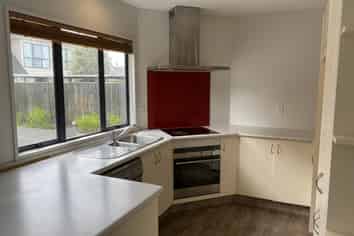 2/90 Picton Avenue , Riccarton