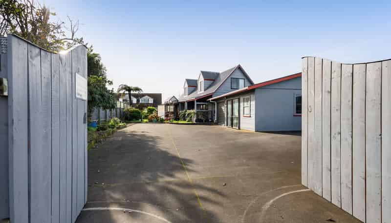 16 Ropata Street, Hawera