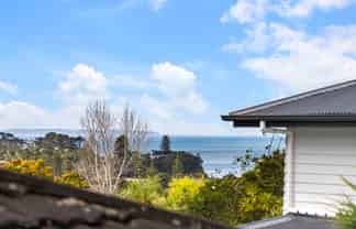 17C Mizpah Road, Browns Bay