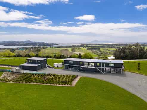 17 Coal Hill Road, Mangawhai